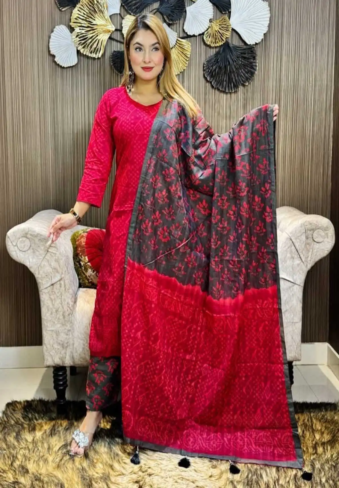 আনস্টিচ প্রিমিয়াম কটন বেক্সি বাটিক থ্রি-পিস জামা + ওড়না + প্যান্ট (BB-8)